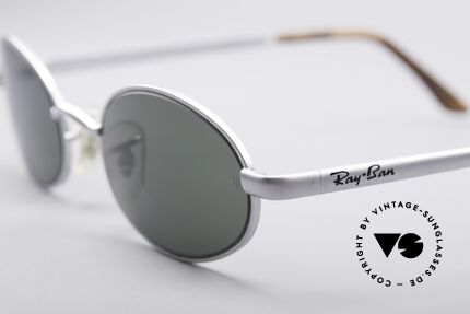 Ray Ban Sidestreet Metal 2 Oval Shades, legendary B&L mineral lenses (100% UV protection), Made for Men and Women