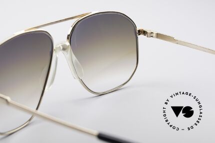 Zeiss 5906 80's Quality Shades, never worn (like all our vintage Zeiss sunglasses), Made for Men