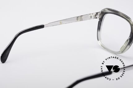 Metzler 495 Gold Filled 70's Frame Men, a small finish abrasion (on temples) shows the gold core, Made for Men