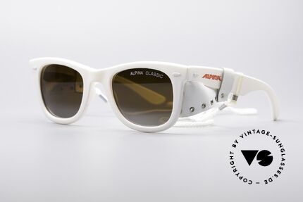 Alpina Classic Vintage Ski Sunglasses, sports shades with a classic 'Wayfarer' design, Made for Men and Women
