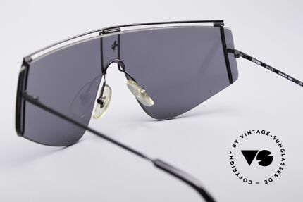 Ferrari F15 90's Sports Sunglasses, never worn (like all our vintage FERRARI shades), Made for Men