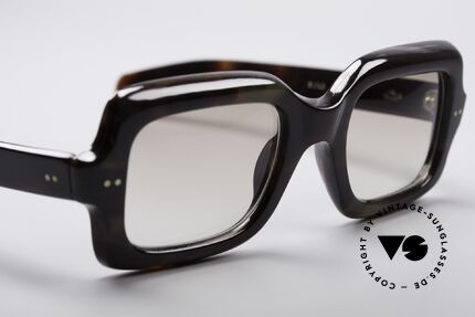 Neostyle Capua Genuine Tortoise Shell Frame, unworn (like all our rare old NEOSTYLE sunglasses), Made for Men