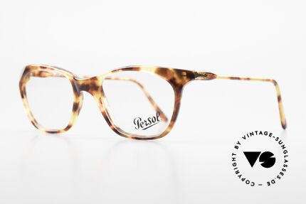 Persol 09194 Classic Vintage Frame 90's, great frame pattern: a kind of amber/tortoise, Made for Women