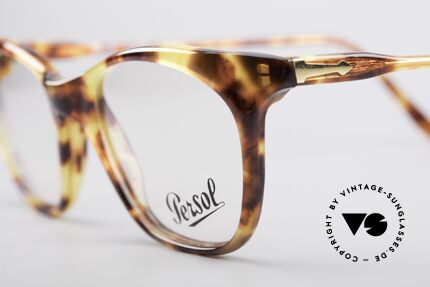 Persol 09194 Classic Vintage Frame 90's, unworn (like all our vintage PERSOL glasses), Made for Women