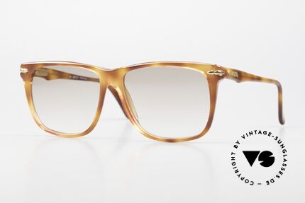 Gucci 1115 Classic 80's Sunglasses Men, timeless 1980's model with elegant frame color, Made for Men