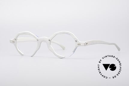 Theo Belgium Eye-Witness AD6 Avant-Garde, made for the avant-garde, individualists; trend-setters, Made for Men and Women