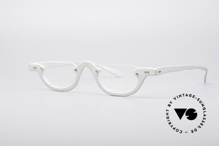 Theo Belgium Eye-Witness AE6 Reading, made for the avant-garde, individualists; trend-setters, Made for Men and Women