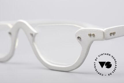 Theo Belgium Eye-Witness AE6 Reading, the fancy 'Eye-Witness' series was launched in May '95, Made for Men and Women