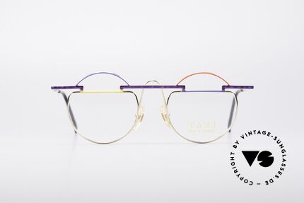 Taxi 221 by Casanova Vintage Art Frame, colorful and peppy frame construction; full of verve, Made for Women