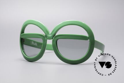 Silhouette Futura 562 Emmanuelle Movie Shades, in 1974, DORA DEMEL designed the revolutionary shades, Made for Women