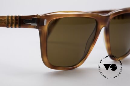 Persol 846 Ratti 80's Vintage No Retro Shades, Meflecto System = flexible temples for a perfect fit, Made for Men and Women