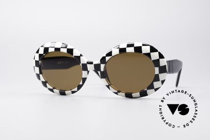 Persol 661 Jackie O. Style Sunglasses, glamorous vintage ladies sunglasses by PERSOL, Made for Women Persol 661 Jackie O. Style Sunglasses, glamorous vintage ladies sunglasses by PERSOL, Made for Women