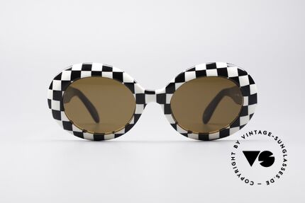 Persol 661 Jackie O. Style Sunglasses, a 90's model in style of the 60's (Jackie O. Style), Made for Women Persol 661 Jackie O. Style Sunglasses, a 90's model in style of the 60's (Jackie O. Style), Made for Women