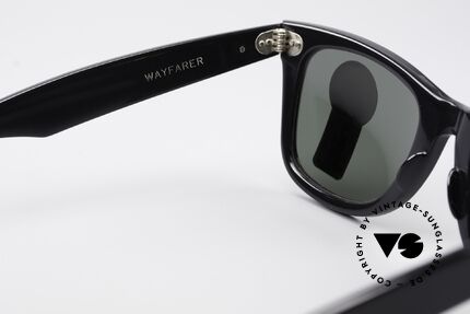 Ray Ban Wayfarer I Blues Brothers Sunglasses, new old stock, never been worn - truly vintage!, Made for Men and Women