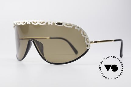 Christian Dior 2501 80's Designer Shades Ladies, a vintage "MUST-HAVE" for all fashion lovers, out there, Made for Women