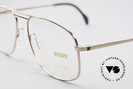 Zeiss 5958 Rare Old 90's Eyeglasses, unworn (like all our high-end Zeiss vintage eyeglasses), Made for Men