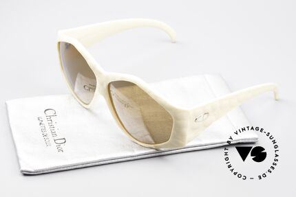 Christian Dior 2230 Oversized XXL Sunglasses, a vintage "must have" of incredible top-quality; 100% UV, Made for Women