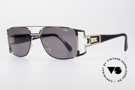 Cazal 974 90's Designer Shades Unisex, in addition a very elegant color concept in black/gold, Made for Men and Women