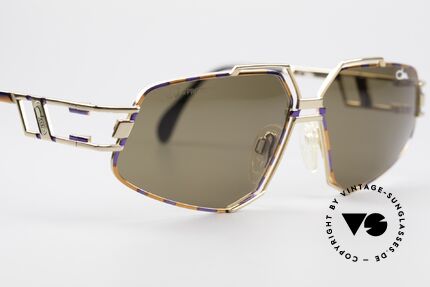 Cazal 961 Vintage Designer Sunglasses, ORIGINAL 90's quality: lenses with 'UV-protection' logo, Made for Men and Women