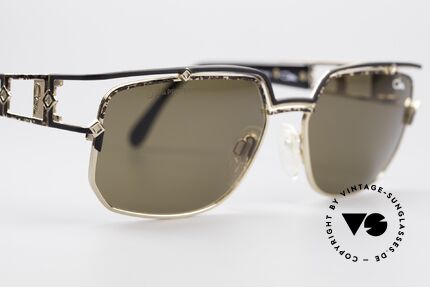 Cazal 979 Vintage Ladies Sunglasses, never used (like all our vintage Cazal 90's shades), Made for Women