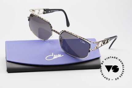 Cazal 979 90's Vintage Shades Ladies, genuine Cazal sun lenses (for 100% UV protection), Made for Women