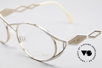 Cazal 977 90's Designer Frame Ladies, finest quality and shiny like fresh from the factory, Made for Women