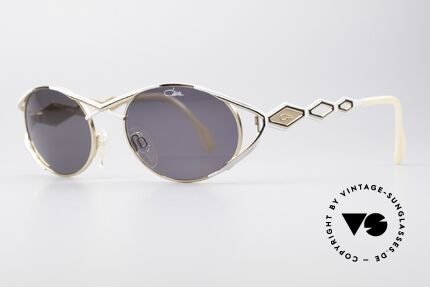 Cazal 977 90's Designer Shades Women, glamorous design elements; an elegance full of verve, Made for Women