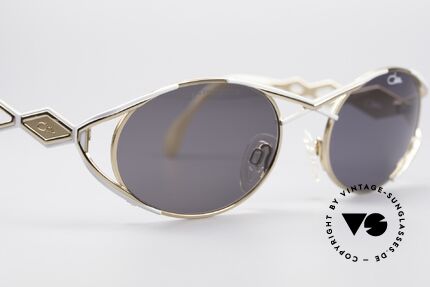Cazal 977 90's Designer Shades Women, never worn (like all our vintage sunglasses by Cazal), Made for Women