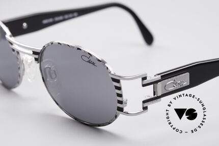 Cazal 976 Vintage Shades Oval Mirrored, mirrored CAZAL lenses with 'UV Protection' mark, Made for Men and Women