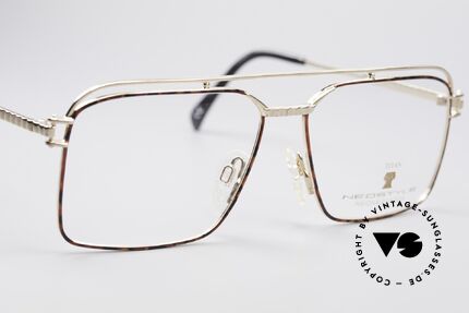 Neostyle Dynasty 424 - L 80's Titanium Men's Frame, never worn (like all our rare vintage eyeglasses), Made for Men