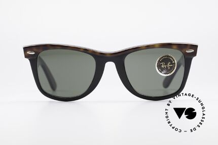 Ray Ban Wayfarer I Old B&L USA 80's Sunglasses, worn by many celebrities (e.g. Don Johnson, etc..), Made for Men and Women Ray Ban Wayfarer I Old B&L USA 80's Sunglasses, worn by many celebrities (e.g. Don Johnson, etc..), Made for Men and Women