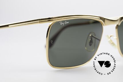 Ray Ban Signet Deluxe Vintage Shades 80's Classic, unworn (like all our vintage 80s Ray Bans), Made for Men