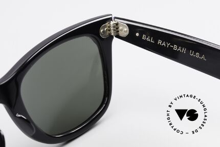 Ray Ban Wayfarer I Old 80's B&L USA Sunglasses, orig. name: W0525 Wayfarer Street Neat Lapis/Ebony, Made for Men and Women Ray Ban Wayfarer I Old 80's B&L USA Sunglasses, orig. name: W0525 Wayfarer Street Neat Lapis/Ebony, Made for Men and Women