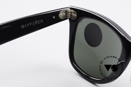 Ray Ban Wayfarer I Old 80's Sunglasses B&L USA, NO retro Italy-Wayfarer; an old 80's USA ORIGINAL, Made for Women Ray Ban Wayfarer I Old 80's Sunglasses B&L USA, NO retro Italy-Wayfarer; an old 80's USA ORIGINAL, Made for Women