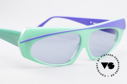 Alain Mikli 078 / 077 80's Eye-Catcher Sunglasses, never worn (like all our rare vintage A. Mikli shades), Made for Men and Women