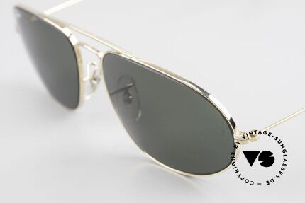 Ray Ban Fashion Metal 5 Extraordinary Aviator Shades, unworn (like all our vintage RAY-BAN shades), Made for Men