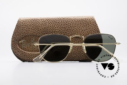 Ray Ban Classic Style V Classic Sunglasses B&L USA, NO RETRO SHADES; but a 25 years old ORIGINAL, Made for Men and Women