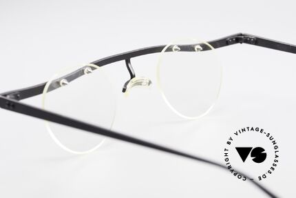 Theo Belgium Tita II 11 Titanium Vintage Eyeglasses, Size: large, Made for Men and Women