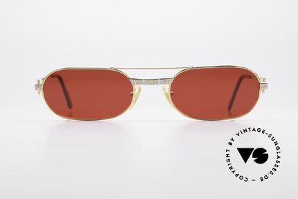 Cartier MUST Santos - M Luxury Sunglasses 3D Red, this pair with the SANTOS decor in M size 55/20, 140, Made for Men Cartier MUST Santos - M Luxury Sunglasses 3D Red, this pair with the SANTOS decor in M size 55/20, 140, Made for Men