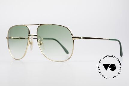 Lacoste 101 Sporty Aviator Sunglasses XL, this pair comes from the 90's, since with spring hinges, Made for Men