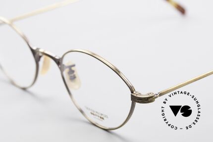 Oliver Peoples Madison Vintage Designer Frame Ladies, never worn (like all our vintage Oliver Peoples eyewear), Made for Women