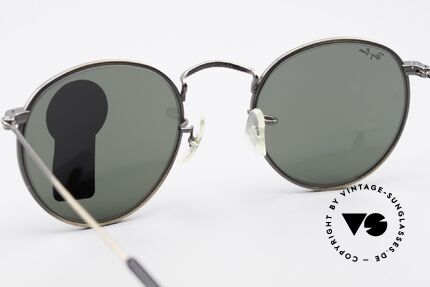 Ray Ban Round Metal 47 Small Round Vintage Shades, NO RETRO EYEWEAR, but a rare old 1980's Original!, Made for Men and Women