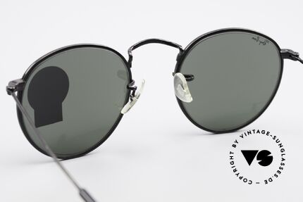 Ray Ban Round Metal 47 Small Round USA Sunglasses, NO RETRO EYEWEAR, but a rare old 1980's Original!, Made for Men and Women