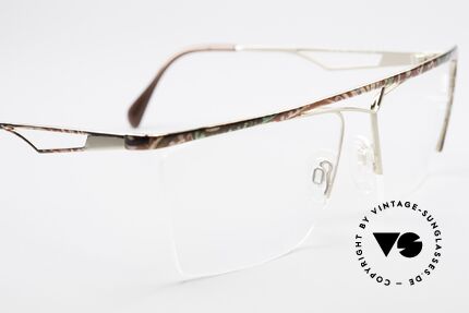 Neostyle Jet 201 Vintage 80's Nylor Frame, unworn (like all our vintage NEOSTYLE eyewear), Made for Men and Women