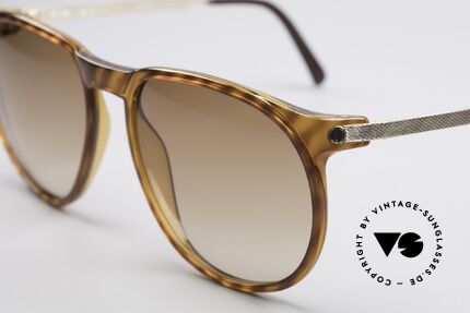 Dunhill 6026 Extraordinary Sunglass Style, noble light-tortoise frame & light-brown gradient lenses, Made for Men