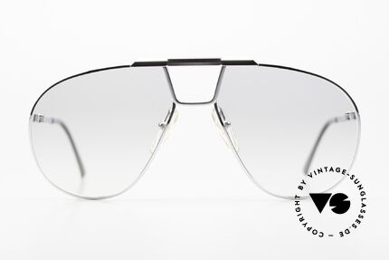 Christian Dior 2151 Monsieur Sunglasses Medium, pure elegance by Christian Dior from the 1980's, Made for Men