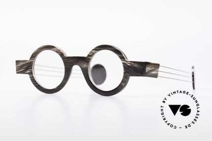 P. Klenk Bold 023 Horn Frame Twistable Temples, striking round horn eyeglass-frame by P. Klenk from 1994, Made for Men and Women