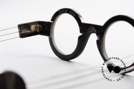 P. Klenk Bold 023 Horn Frame Twistable Temples, Size: medium, Made for Men and Women