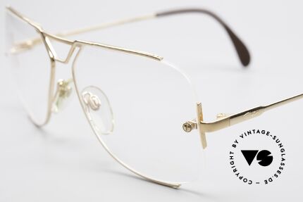 Cazal 722 Extraordinary Vintage Frame, perfect fit & very pleasant to wear (27gram only), Made for Men