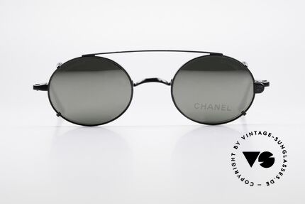 Chanel Round Frame Aviator Sunglasses in Black